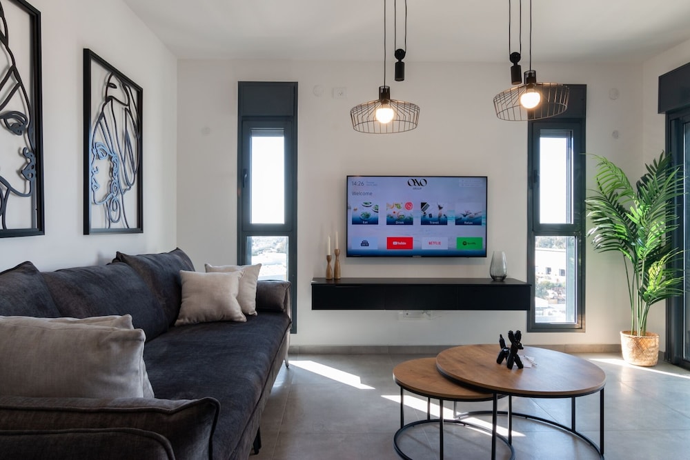 Luxury Apartment photo 1