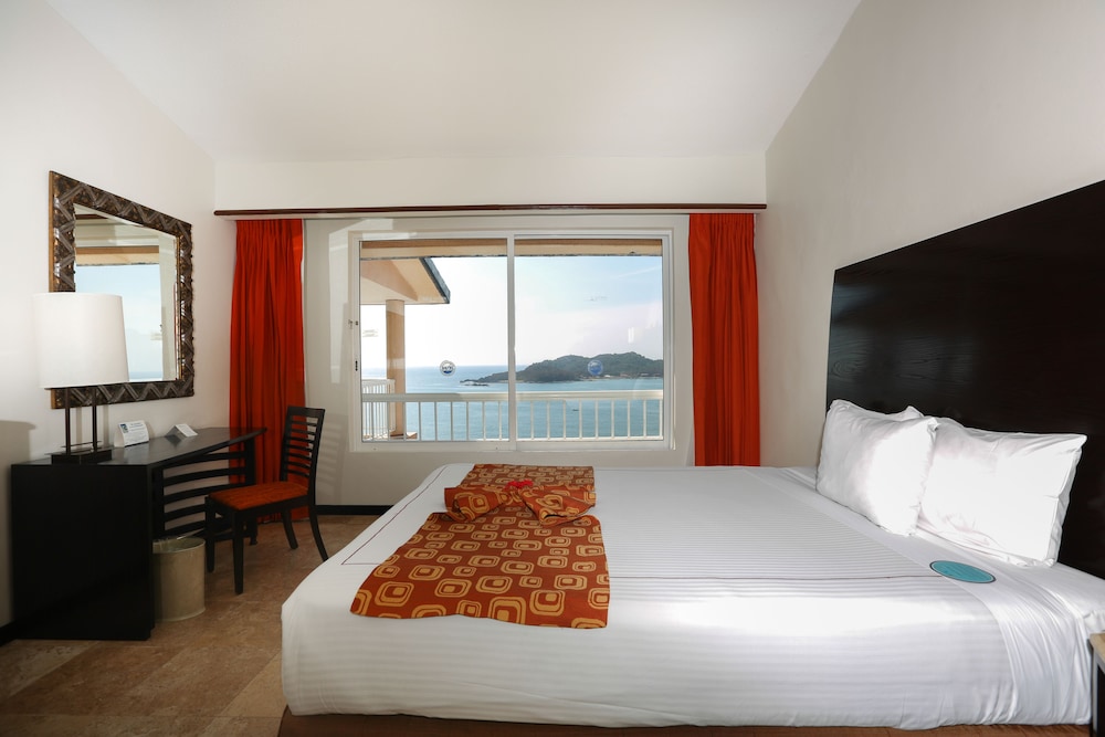 Deluxe Room, Sea View - Photo 6