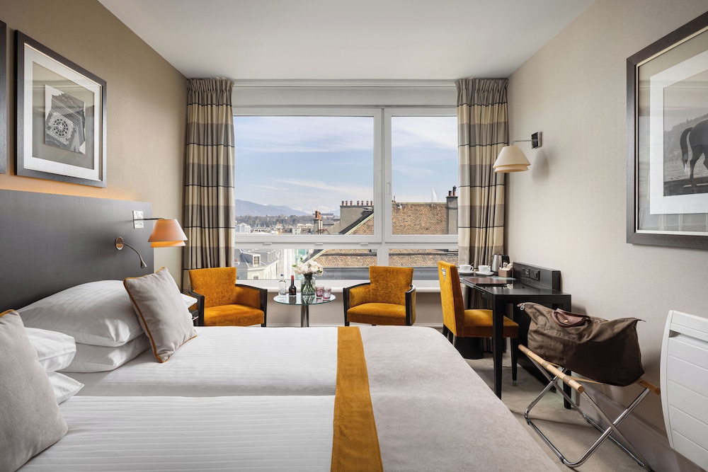 Signature Room