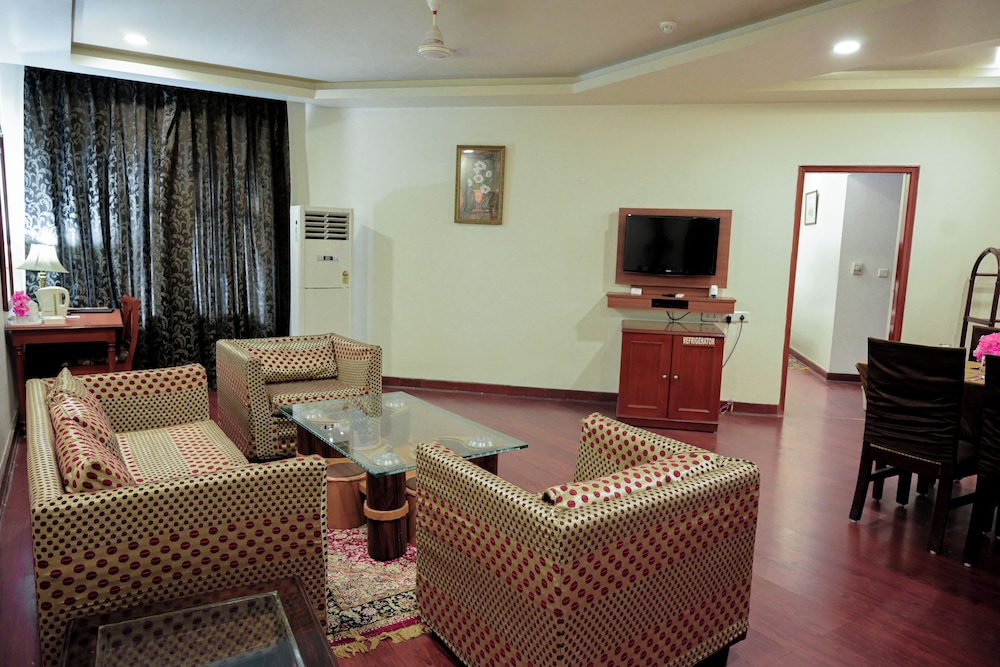Luxury Studio Suite photo 1