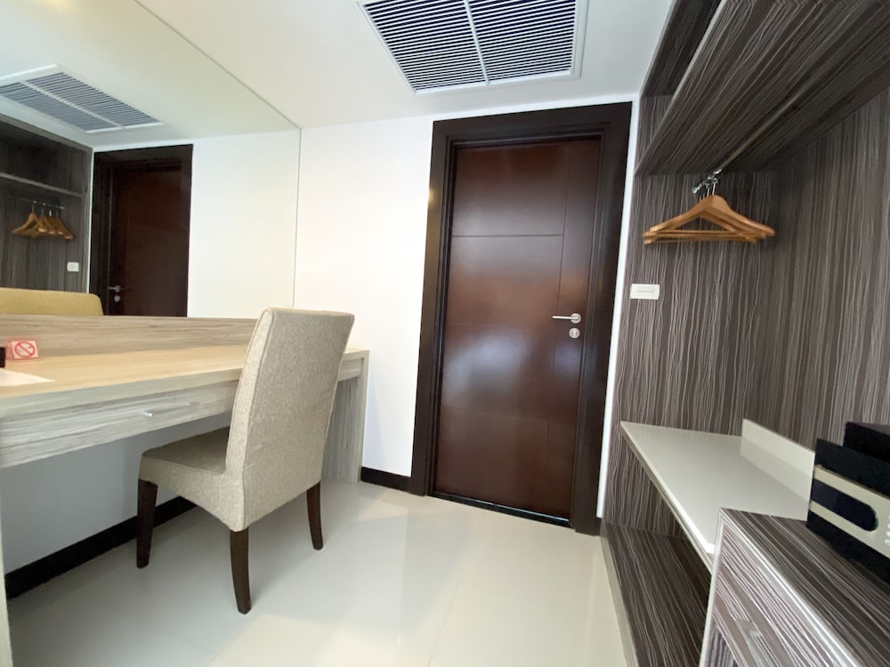 Family Quadruple Room, Bathtub, Tower photo 3
