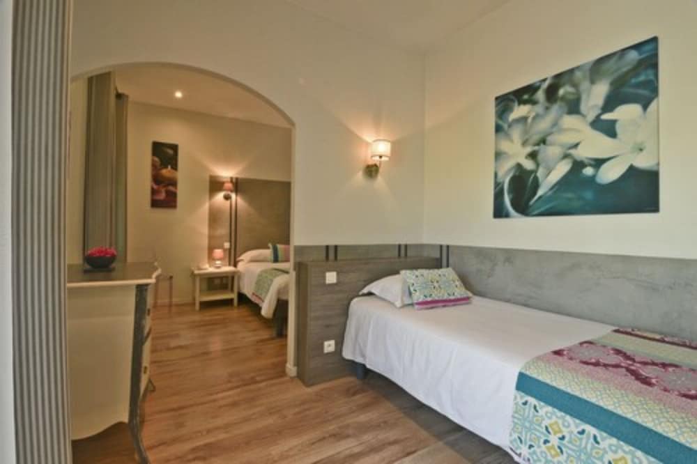 Superior Triple Room, Terrace - Photo 1