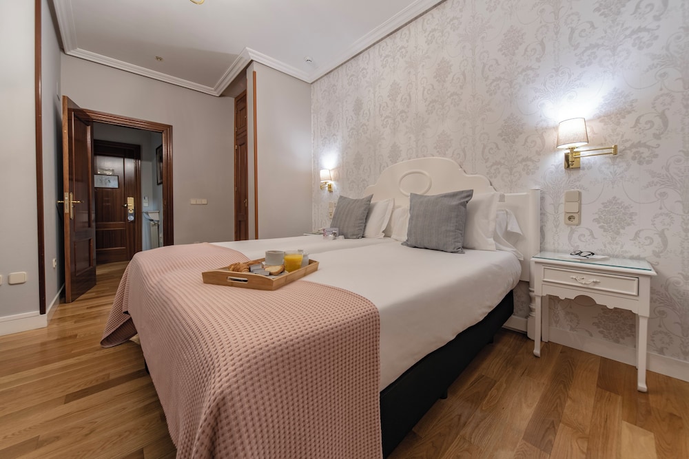 Double Room (Interior) photo 3