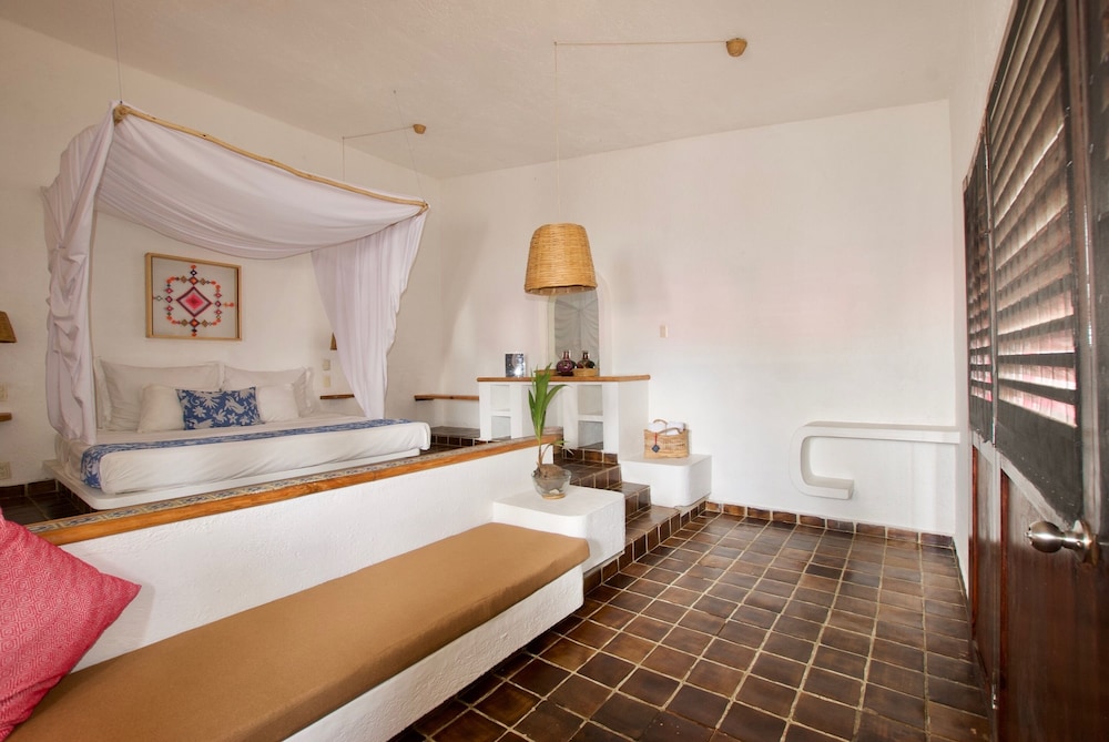 Standard Room - Photo 1