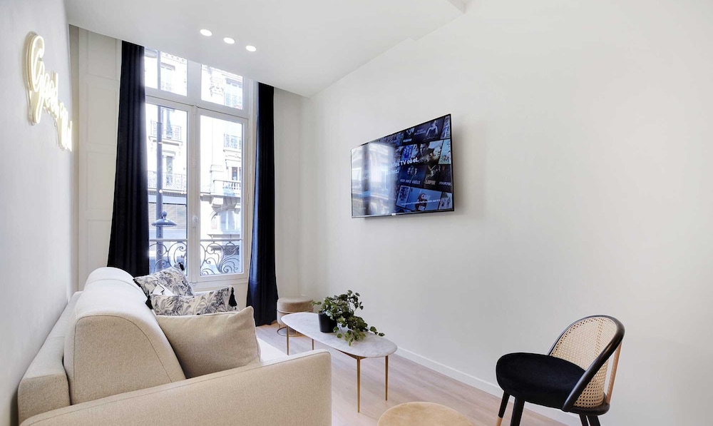 Apartment photo 3