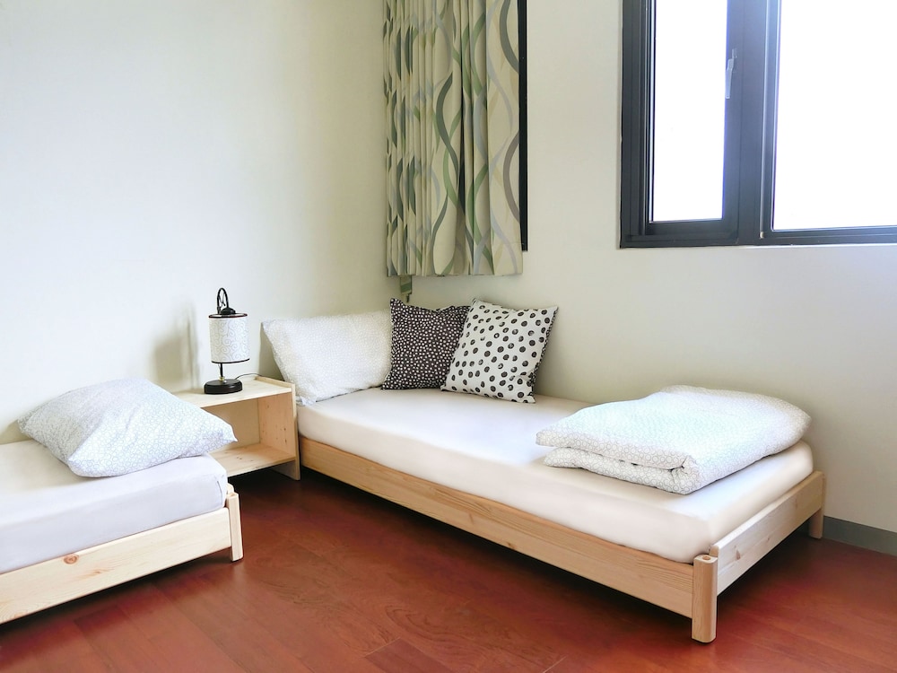 Comfort Quadruple Room, 1 Bedroom, Shared Bathroom, Sea View photo 2