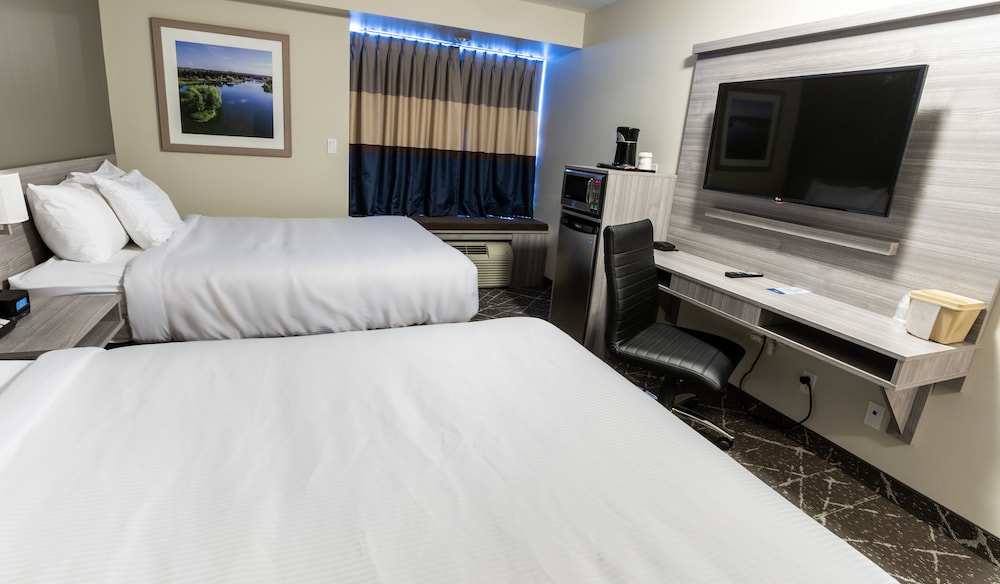 Standard Room, 2 Queen Beds, Fridge, Microwave, Walk in Shower, Non Smoking photo 3