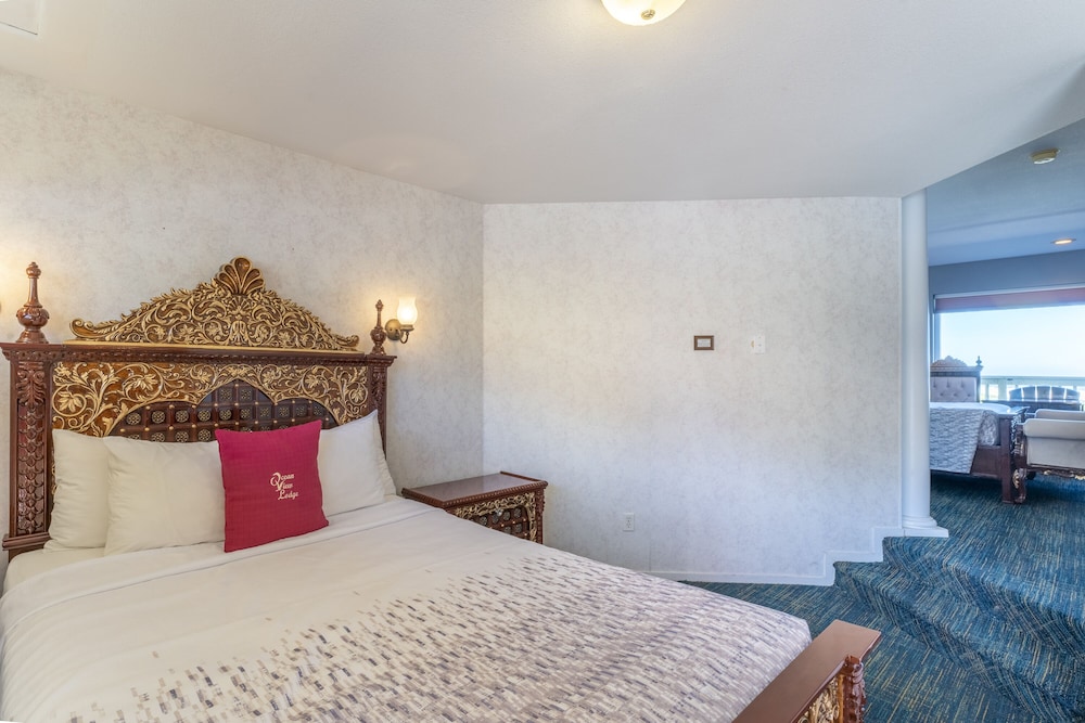 Premier Suite, 2 Queen Beds, Patio, Ocean View photo 3