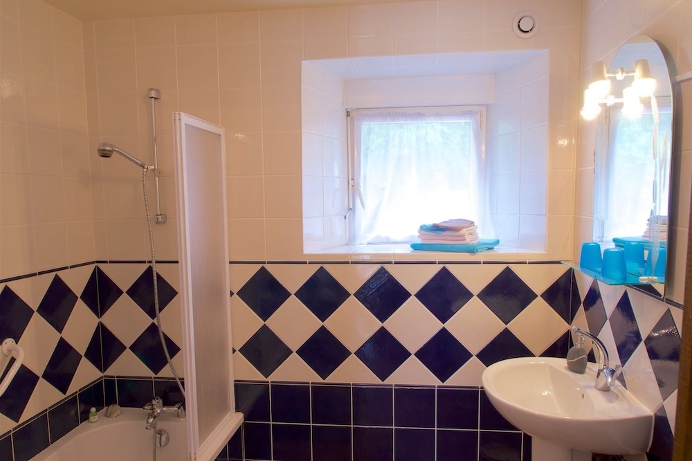 Family Duplex (Les Affolettes) photo 2