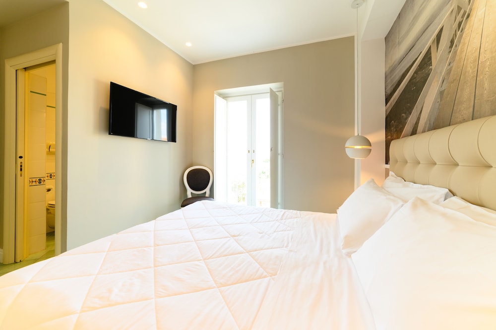 Superior Double or Twin Room photo 3