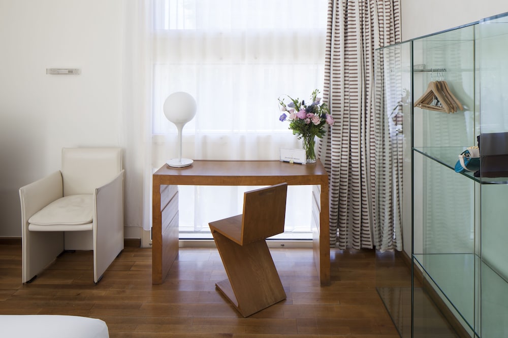 Superior Room - Photo 6