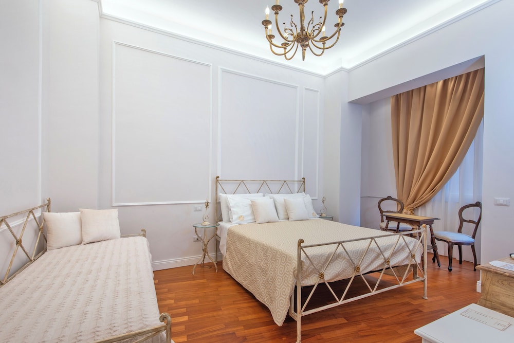 Deluxe Triple Room, Courtyard View (Maria Sofia) photo 1