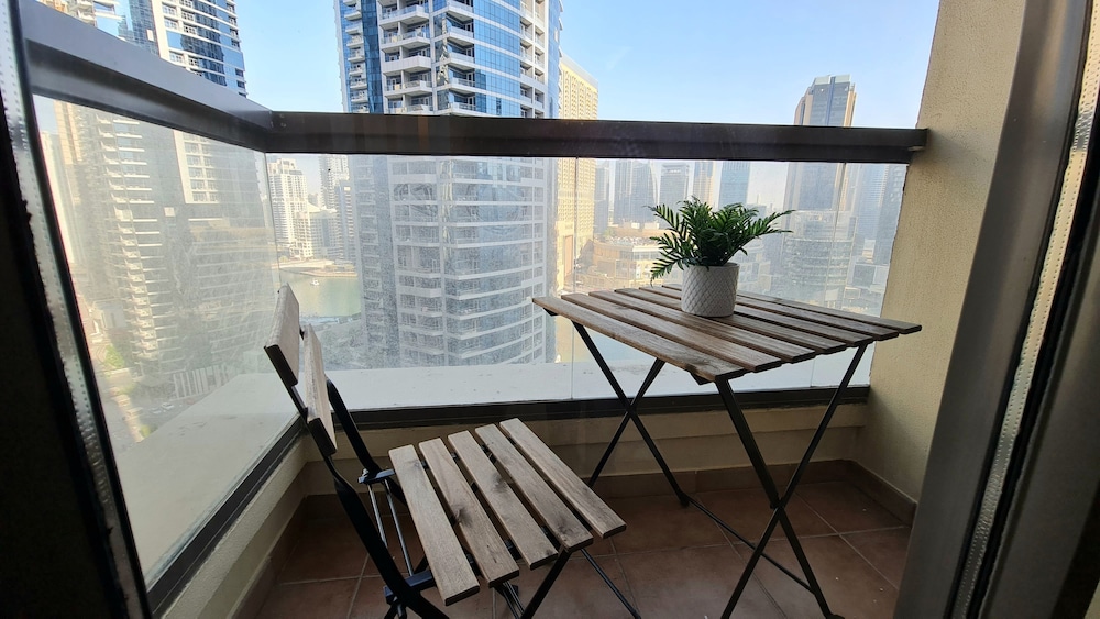 Comfort Apartment photo 2