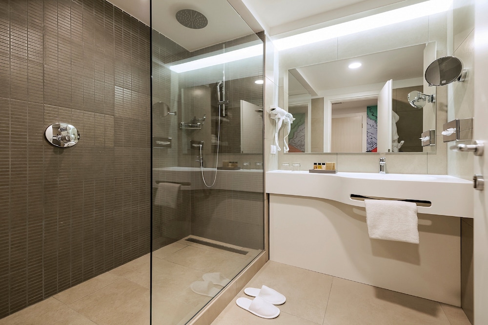 Premium Room - Photo 19