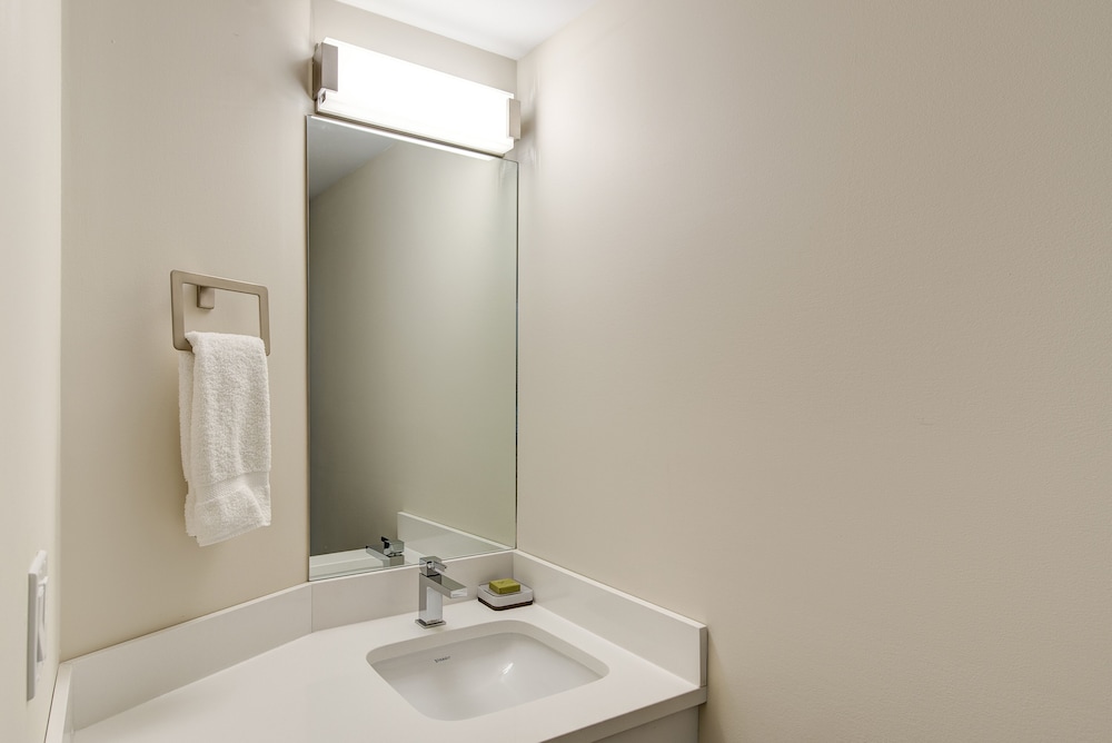 Panoramic Suite - Photo 3