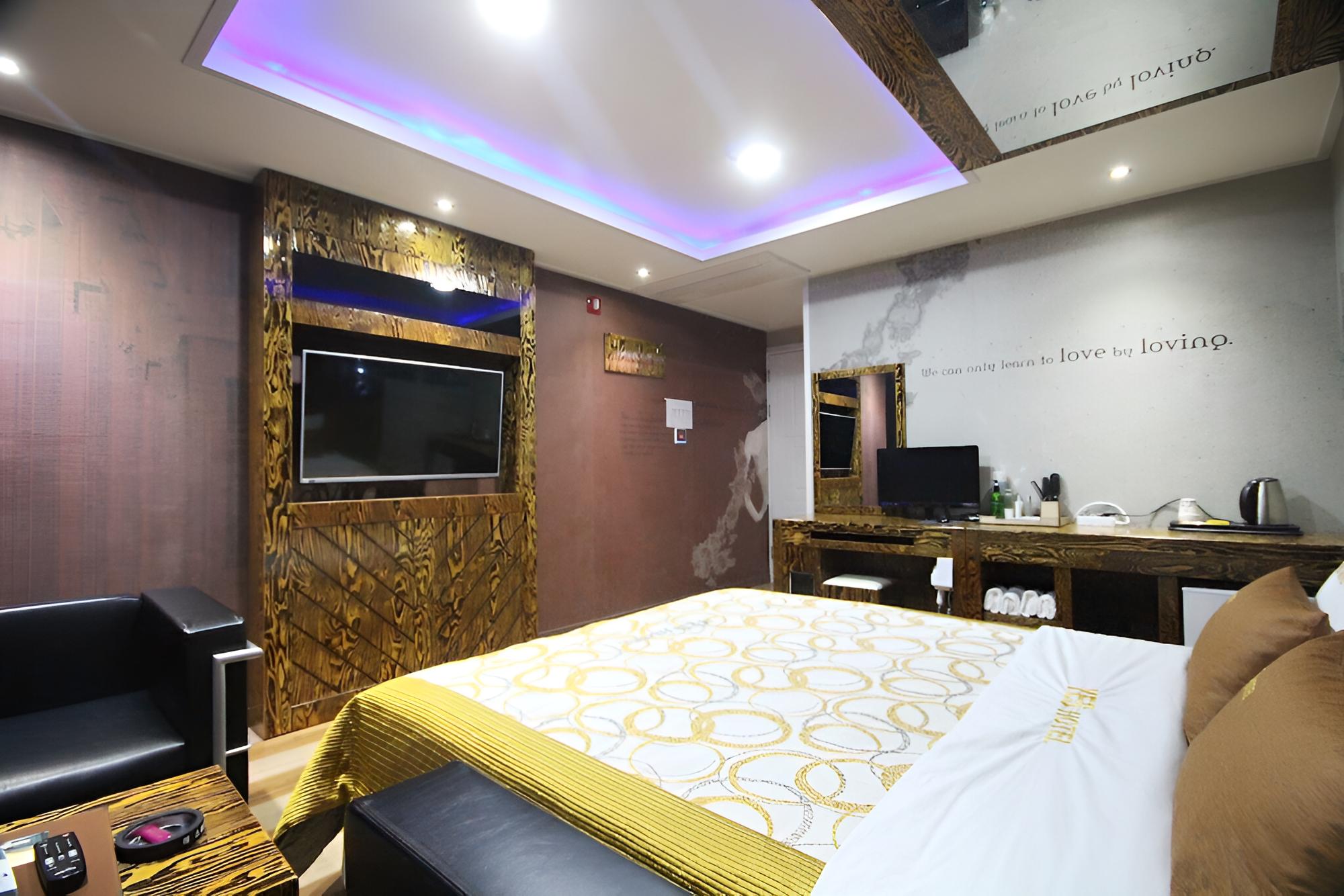 Room (Semi-Special Room) - Photo 8