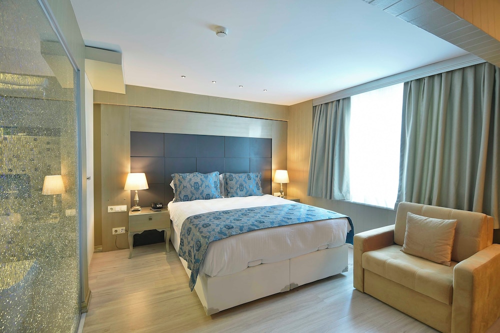 Deluxe Triple Room photo 1