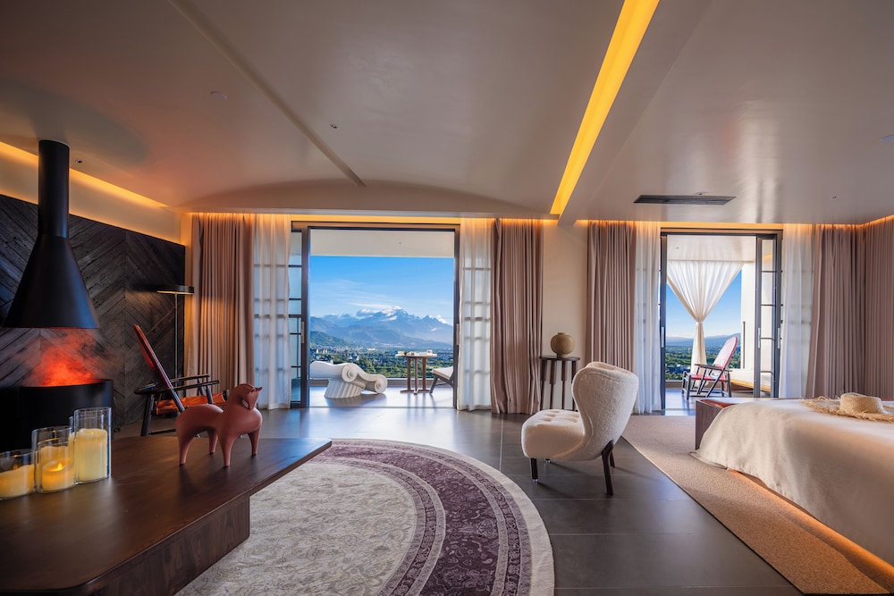 Panoramic Suite, Mountain View