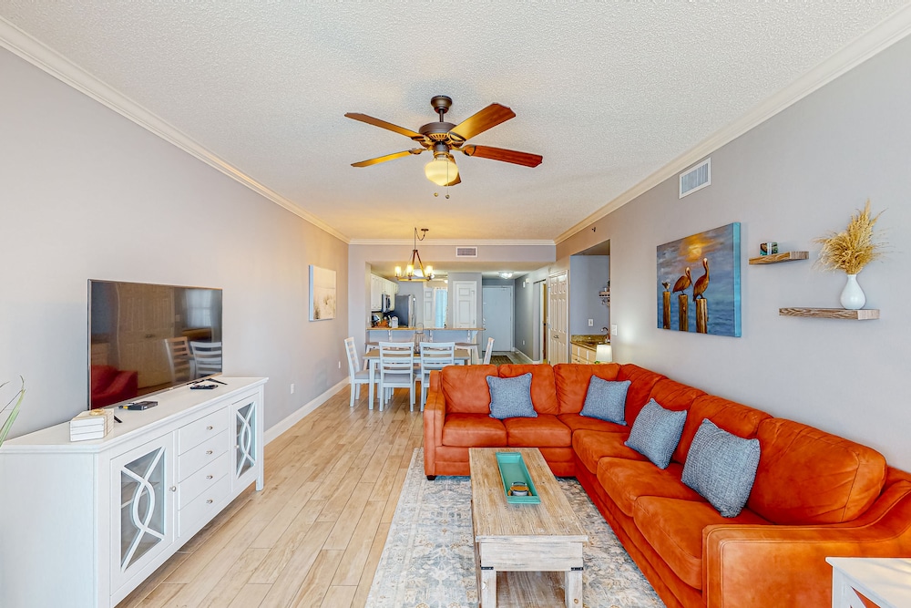 Condo, 2 Bedrooms