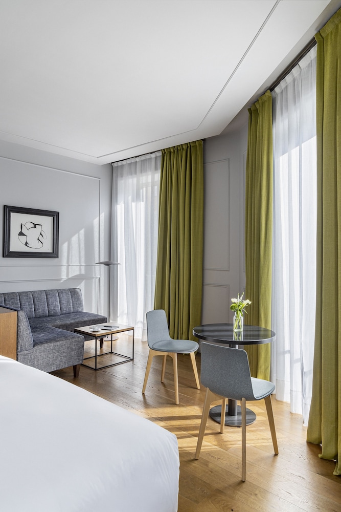 Junior Suite, Corner - Photo 4