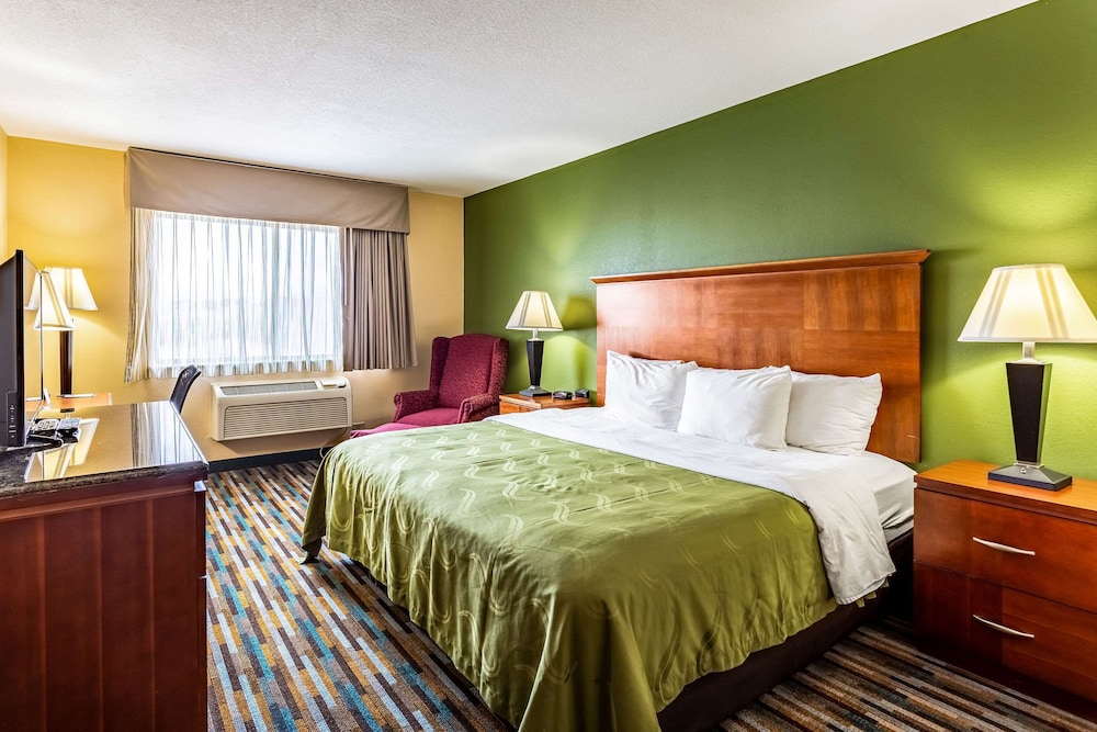 Standard Room, 1 King Bed, Non Smoking