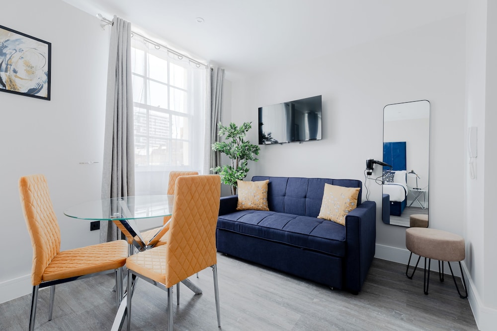 Superior Studio, Private Bathroom, City View photo 2