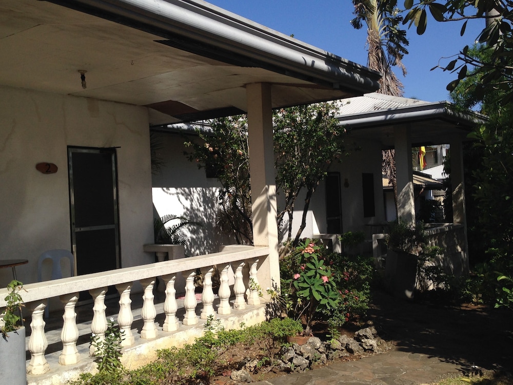 Bungalow photo 2