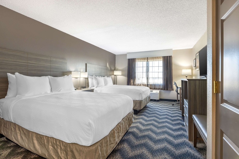 Comfort Room, 2 Queen Beds, Non Smoking - Photo 1