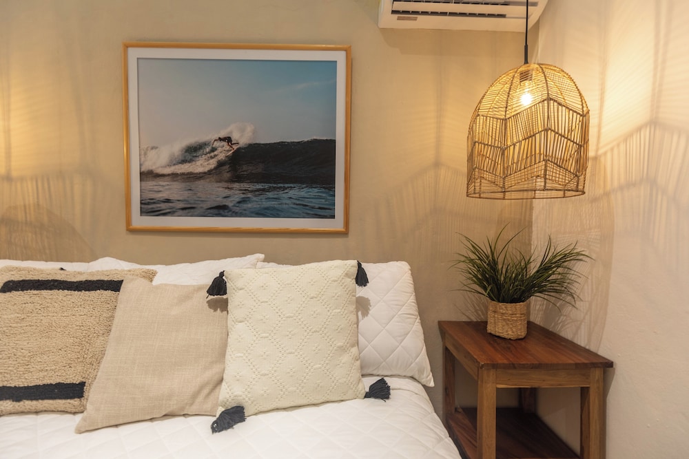 Superior Room, 1 King Bed, 1 Bunk with HOT WATER photo 3