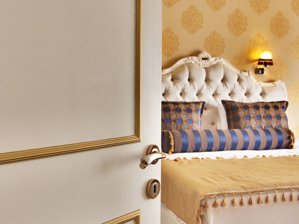 Studio Suite, 1 Bedroom, Sea View thumbnail 6
