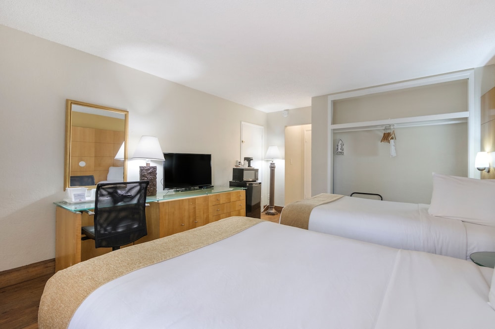 Comfort Room 2 Double Beds, Non Smoking - Photo 3