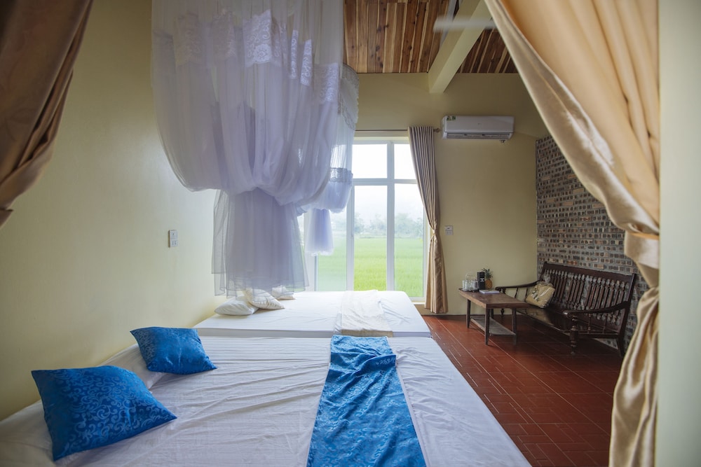 Deluxe Quadruple Room, Mountain View photo 3