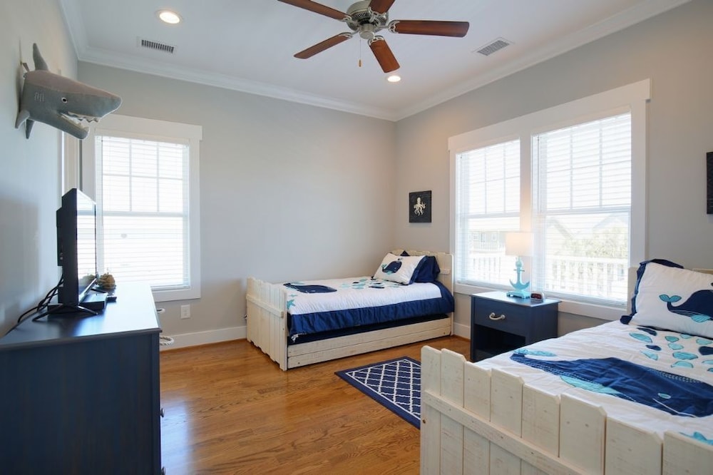 House, 5 Bedrooms photo 3