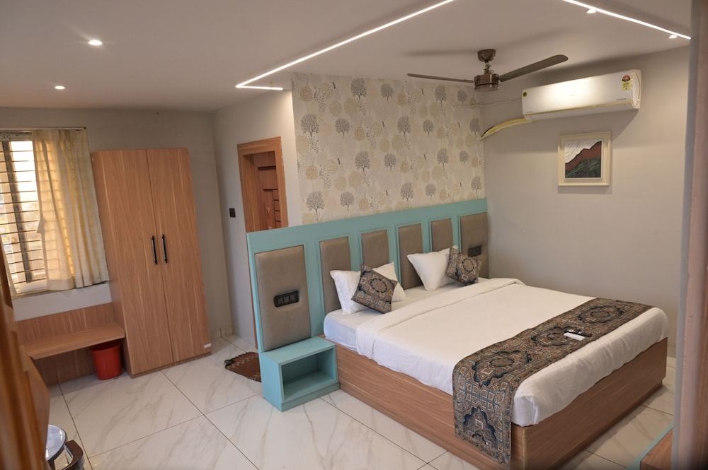 Luxury Room, City View photo 2