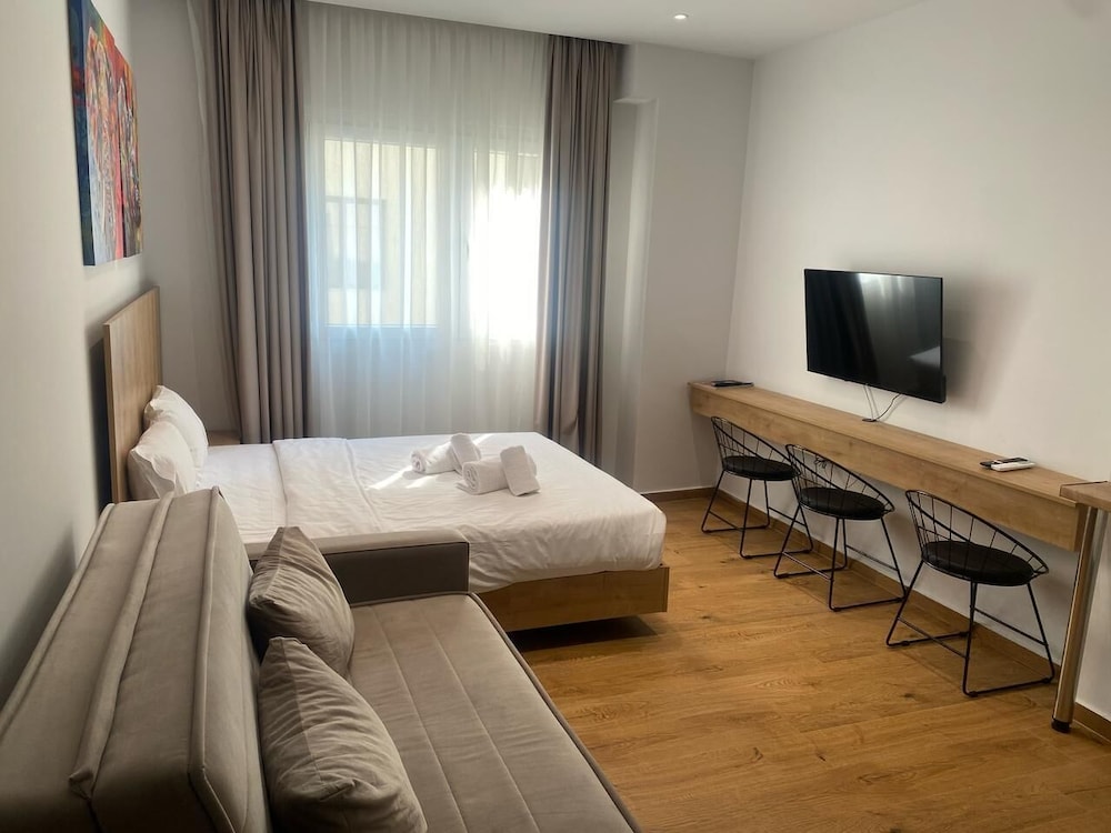 Comfort Studio, City View