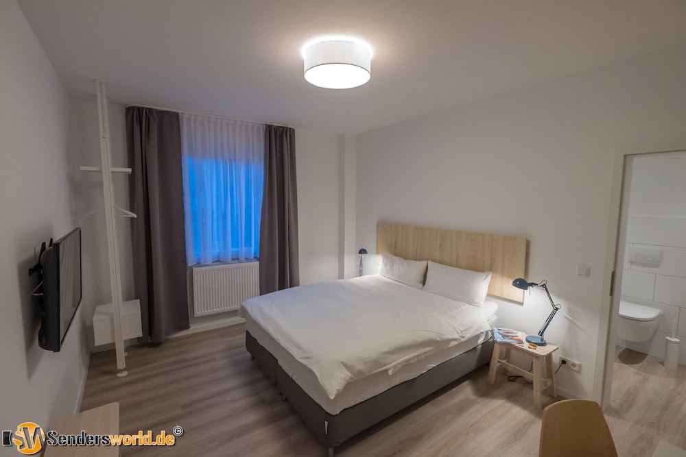 Suite (  S ) photo 1