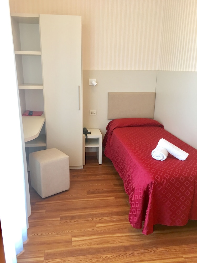 Single Room, 1 Twin Bed photo 2