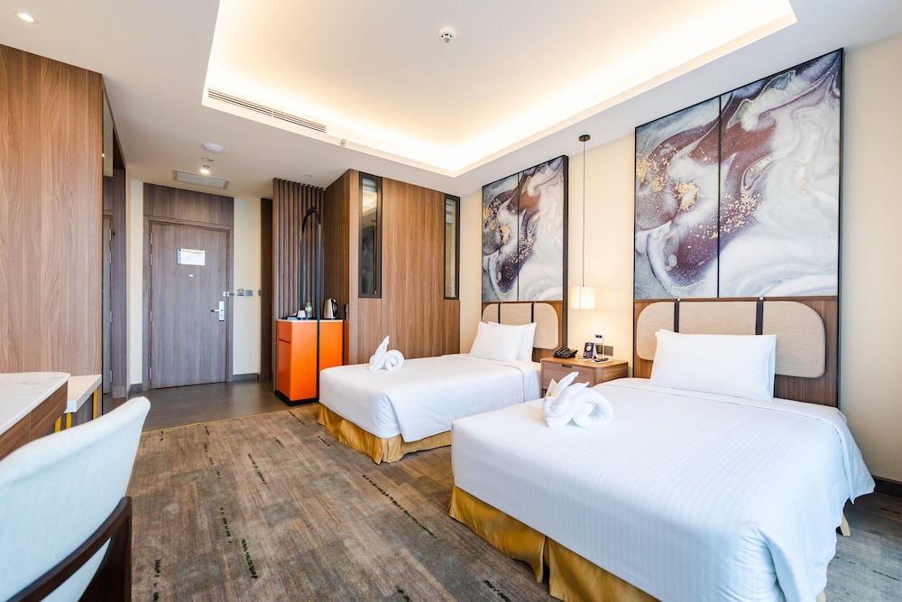 Deluxe Double Room, Multiple Beds, Ocean View photo 3