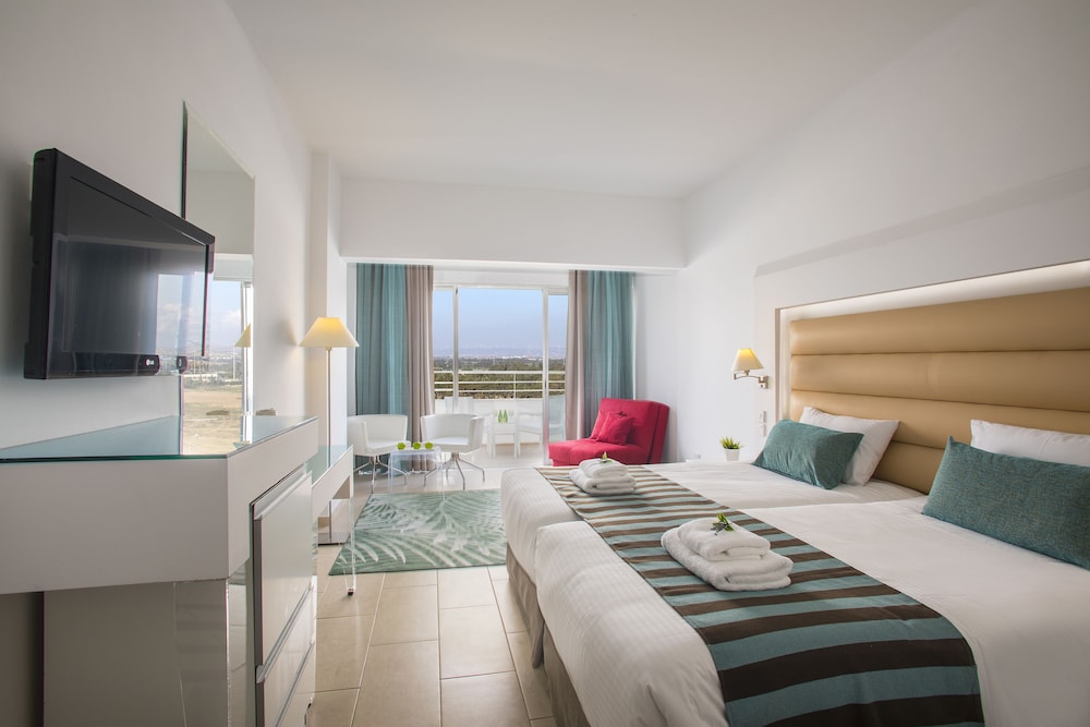 Family Room, Mountain View