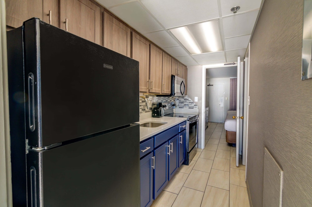 Suite, Oceanfront - Photo 4