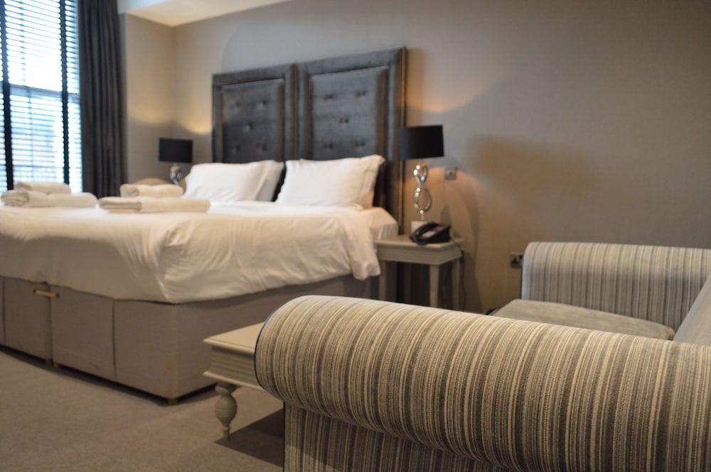 Family Room, 1 King Bed, Non Smoking (with Sofabed)