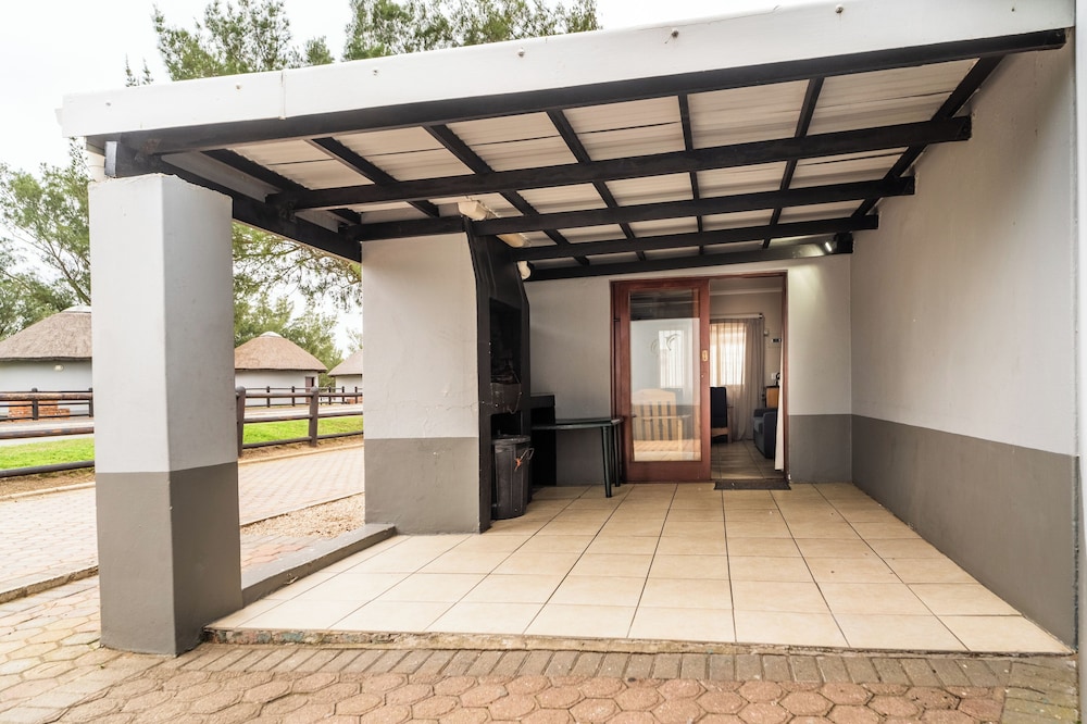 6 Sleeper Beach House (2 bedrooms) (28) photo 3