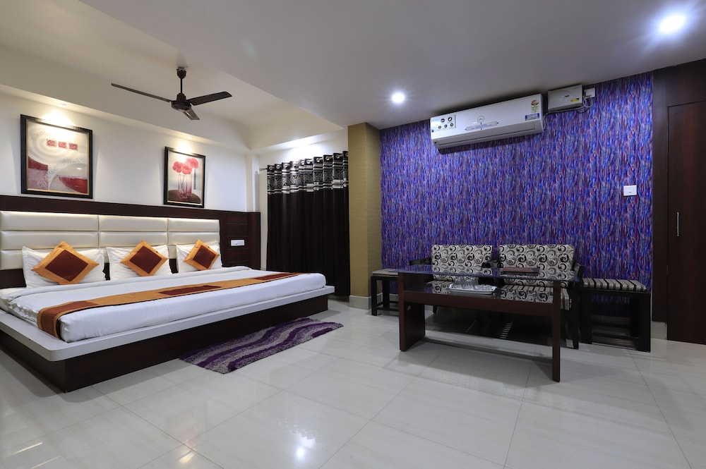 Deluxe Room - Photo 10