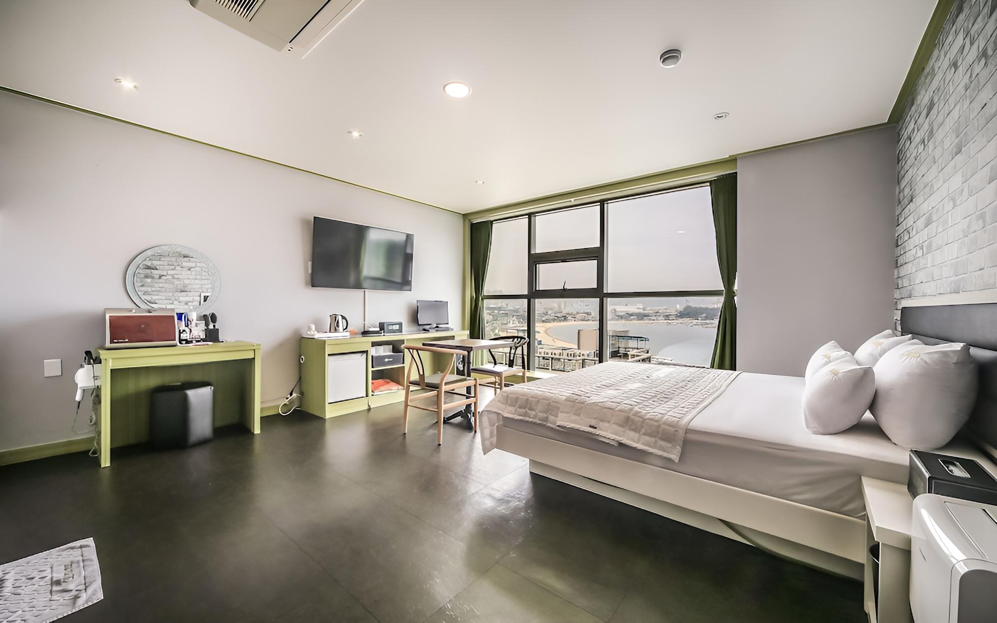 Room (Special European Ocean View) - Photo 14