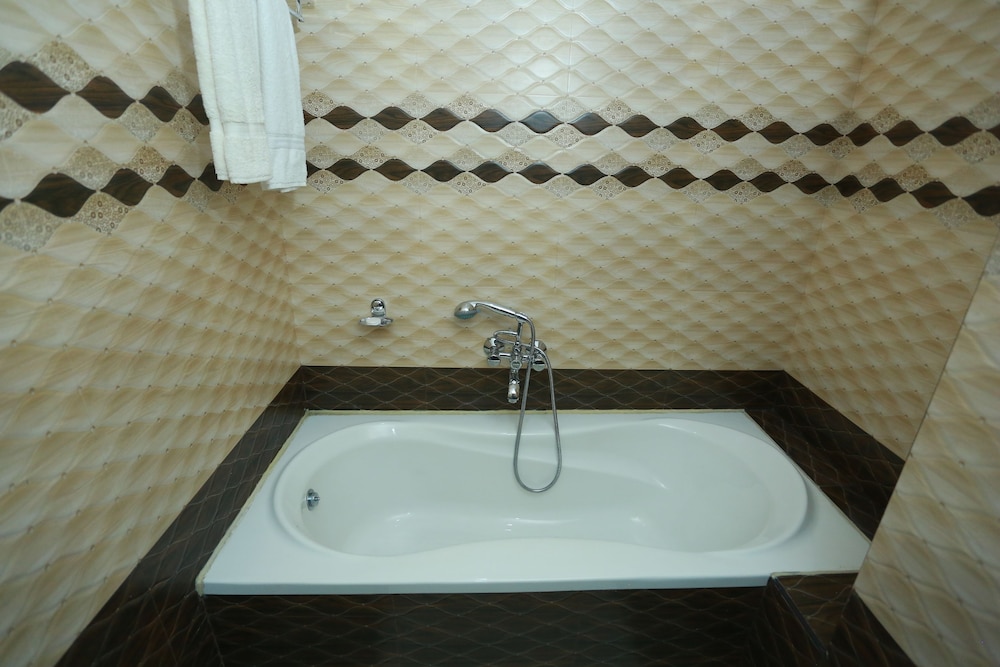 Superior Suite, 2 Bedrooms, City View photo 2