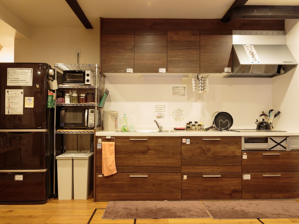 Japanese-Style Single Room with Shared Bathroom photo 2