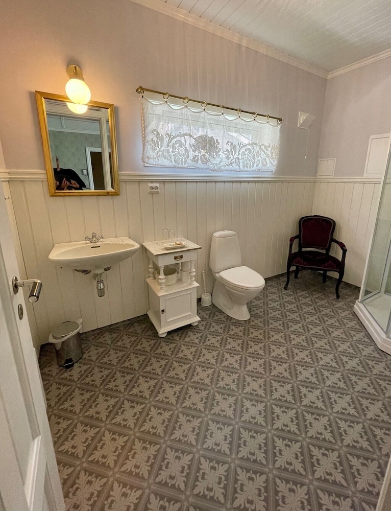Traditional Double or Twin Room photo 3