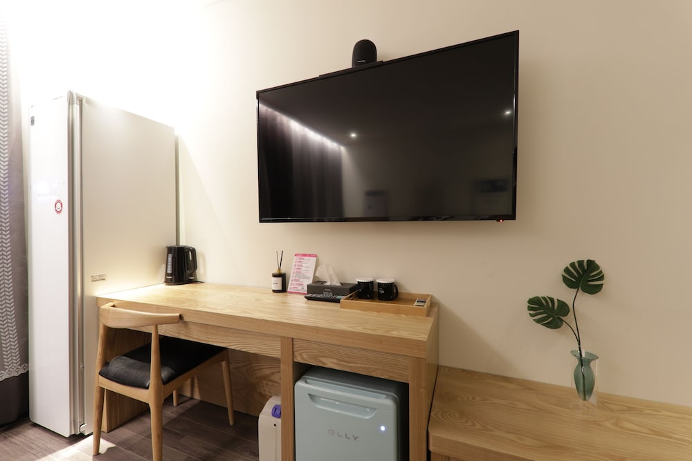 Premium Room - Photo 6