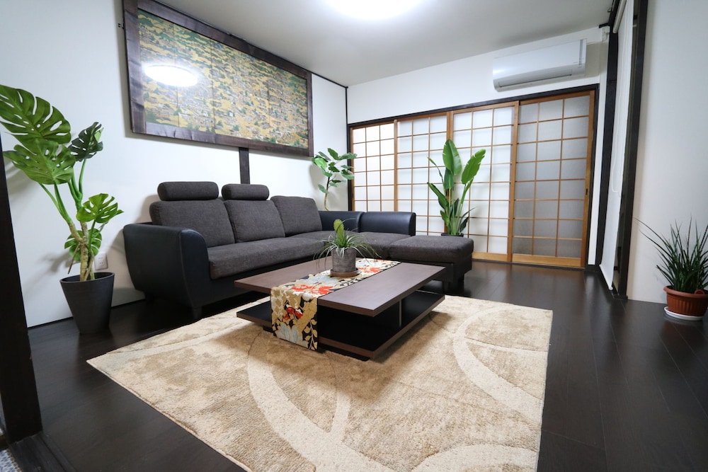 House (Private Vacation Home)