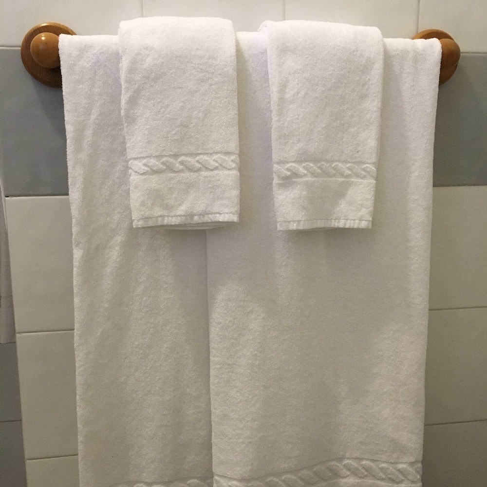 Standard Double or Twin Room photo 3